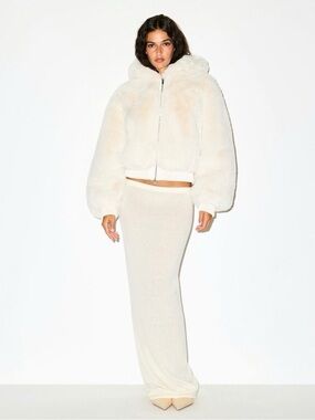 SKIMS Faux Fur Zip Up Jacket – Egret – XS – NEW